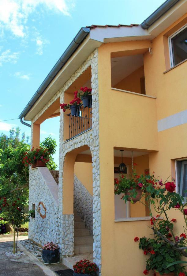 Horizont Apartman Kukci Exterior photo